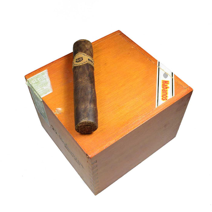 Cigar Ornament (Box Not Included)